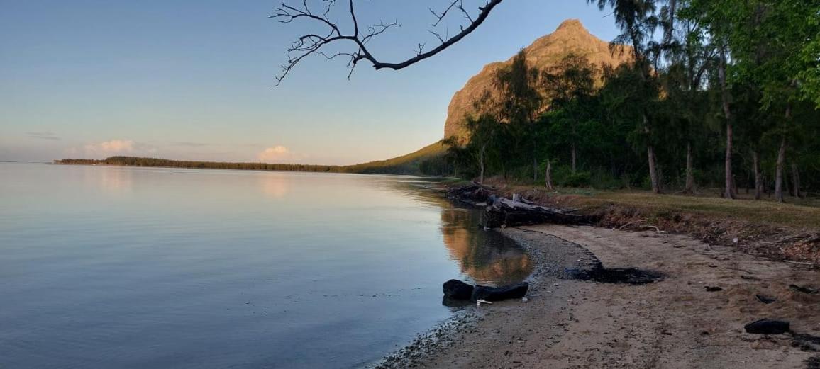 Residence Au Bout Du Morne Леморн Экстерьер фото